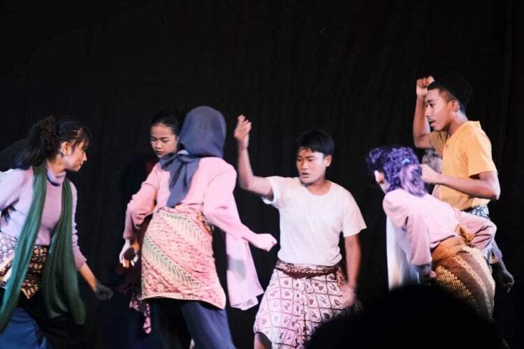 Unit Kegiatan Mahasiswa (UKM) teater Genta Bahana Banten (GBB), Pendidikan Seni Pertunjukan FKIP UNTIRTA, menyelenggarakan Festival Theater Remaja Banten. (ISTIMEWA)