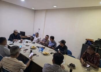 BPC GAPENSI Kota Cilegon, saat audiensi dengan PT Chandra Asri. (SIDIK/SATELITNEWS.COM)