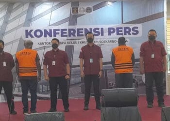 2 WN Malaysia Selundupkan 12 Paspor