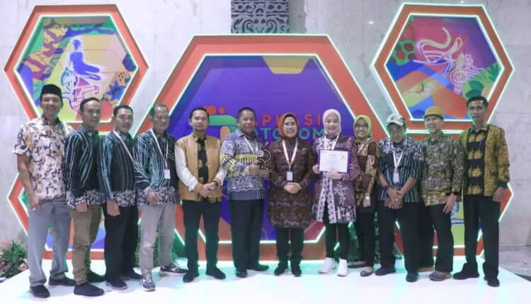 Stand Pemkab Serang, juara Kategori di Apkasi Otonomi Expo 2024. (ISTIMEWA)