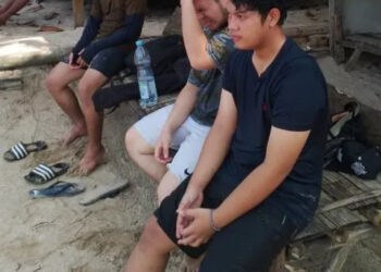 Nekat Berenang di Area Berbahaya, 4 Remaja Nyaris Terseret Ombak Pantai Legon Pari di Lebak
