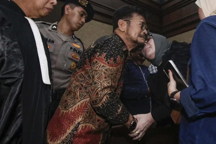 SYL Pasrah Divonis 10 Tahun Penjara