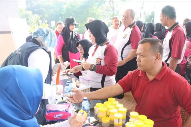 Pemeriksaan kesehatan personel Polresta Tangerang. (ISTIMEWA)