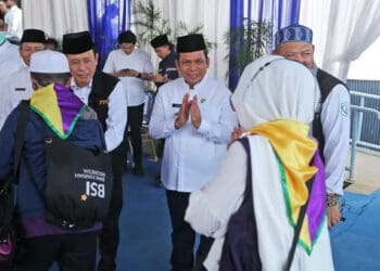 Sambut 387 Jemaah Haji, Pj: Semoga Bawa Keberkahan dan Semangat Ibadah Terimplementasikan dalam Kehidupan Sehari-hari