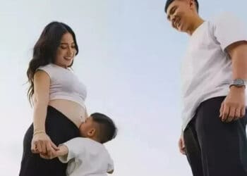Hamil Anak Kedua, Nikita Willy Sempet Jalan-Jalan dan Angkat Koper