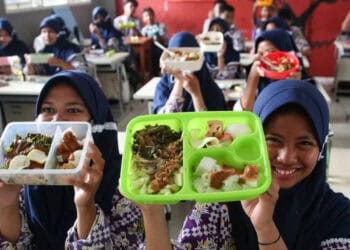 117.999 Pelajar di Kota Tangerang Sudah Ikuti Program Makan Bergizi Gratis