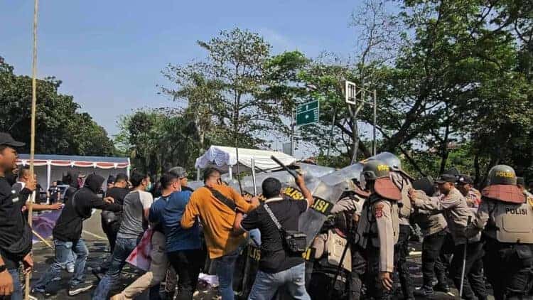Jelang Pilkada Serentak, Simulasi Pengamanan Kerusuhan Digelar Polresta Tangerang