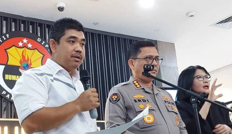 Densus 88 Tangkap Dua Tersangka Teroris di Jakarta Barat