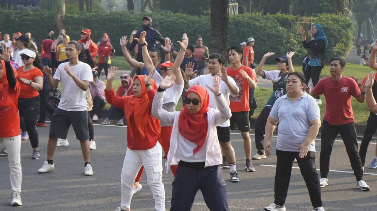 Sehat Bersama di Car Free Day Hotel Santika Premiere Bintaro