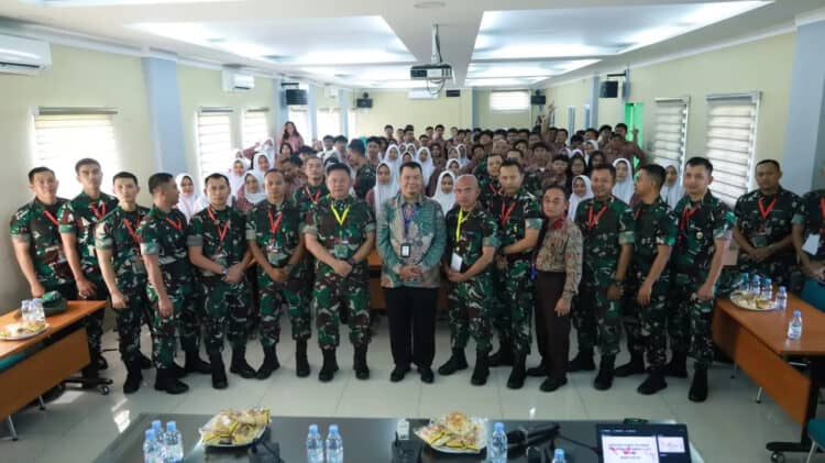 Tanamkan Nilai Kebangsaan Sejak Dini, Siswa Seskoad Hadir ke SMK Pustek Serpong