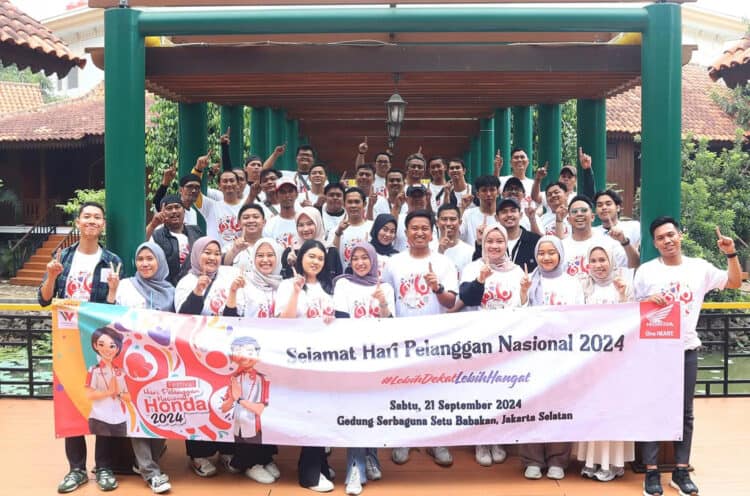 Festival Hari Pelanggan Nasional, Riding Bareng Community Sambil Happy-Happy