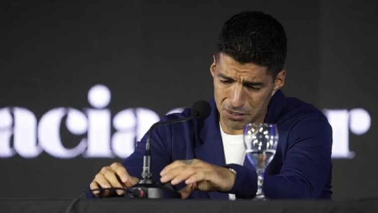 Luis Suarez Pensiun dari Timnas Uruguay