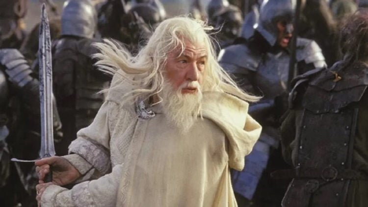 Ian McKellen Ditawari Balik Jadi Gandalf Lagi