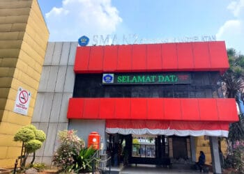 miris-oknum-guru-lempar-gunting-ke-siswa-begini-tanggapan-sman-2-tangsel-02092024-123112