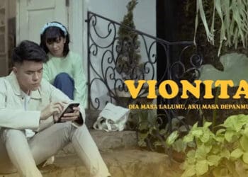 Lirik Lagu Dia Masa Lalumu, Aku Masa Depanmu
