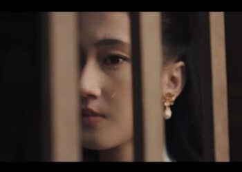 Lirik Lagu Bahagia Tanpaku – Keisya Levronka