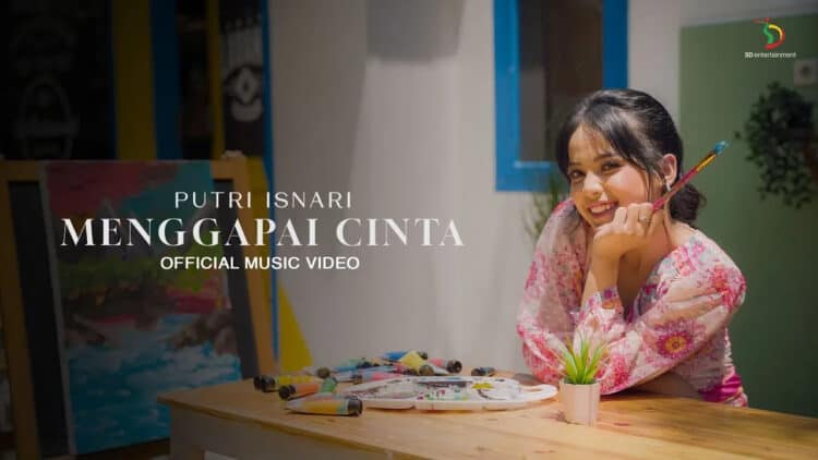 Lirik Lagu Menggapai Cinta – Putri Isnari