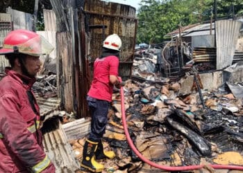 Gas Meledak, Warkop dan Lapak Barang Bekas Terbakar di Serpong Utara