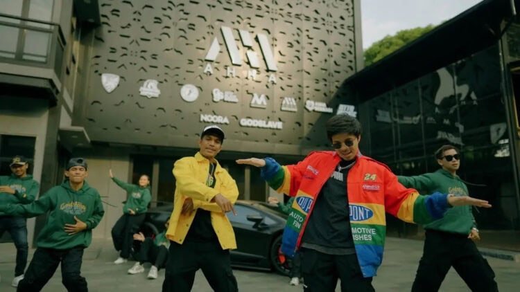 Lirik Lagu Pemain Lama – Eno Smaper Feat. Atta Halilintar