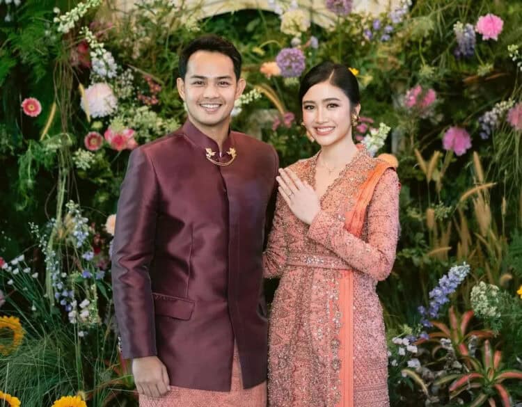 Febby Rastanty Resmi Dilamar Perwira Polisi