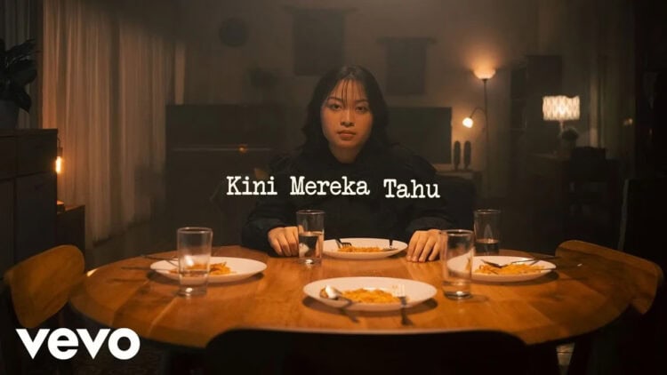 Lirik Lagu Kini Mereka Tahu – Bernadya