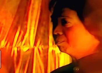 Lirik Lagu Kala Cinta Menggoda – Chrisye