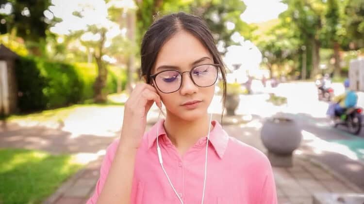 Lirik Lagu Pendengar Setiamu – HAL
