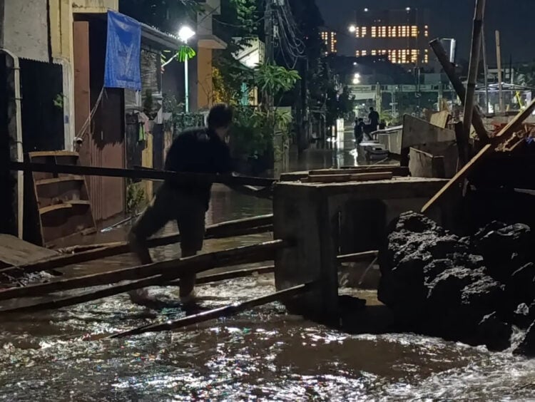 Banjir Kiriman Rendam Taman Mangu Indah, Ratusan Keluarga Terdampak