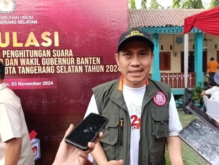 TPS: Ketua KPU Tangsel, Muhamad Taufik Mizan menyatakan akan melakukan mitigasi TPS rawan banjir. (EKO SETIAWAN/SATELITNEWS)