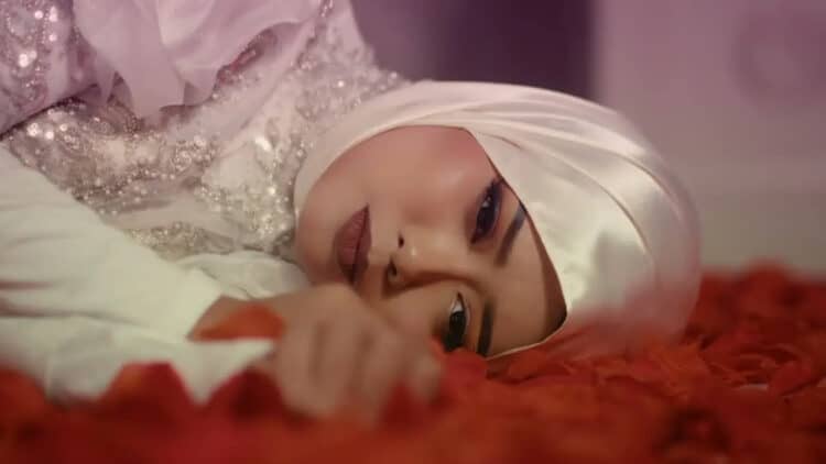 Lirik Lagu Luka – Tya Edros