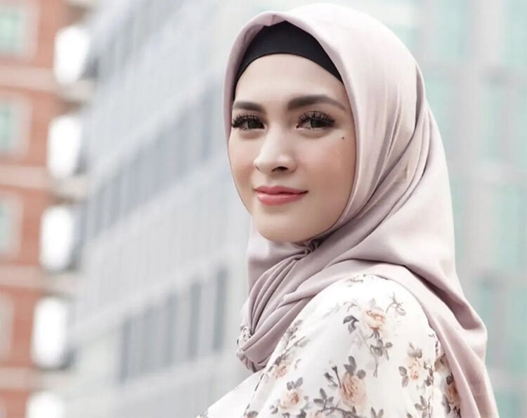 Cerita Donita, Akui Sembuh dari Kista 5 Centimeter Setelah Minum Air Zam Zam