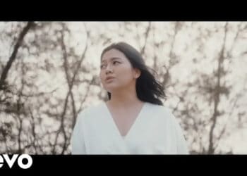 Lirik Lagu Alasan Klasik – Clara Riva
