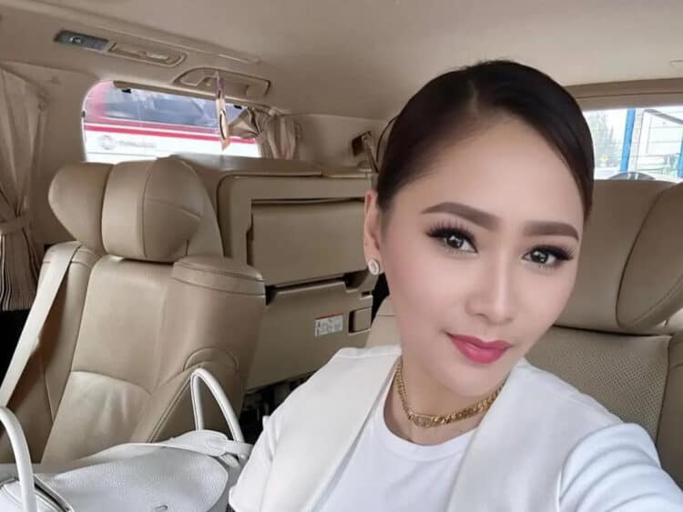Mobil dan Uang Kantor Inul Daratista, di Gondol Mantan OB
