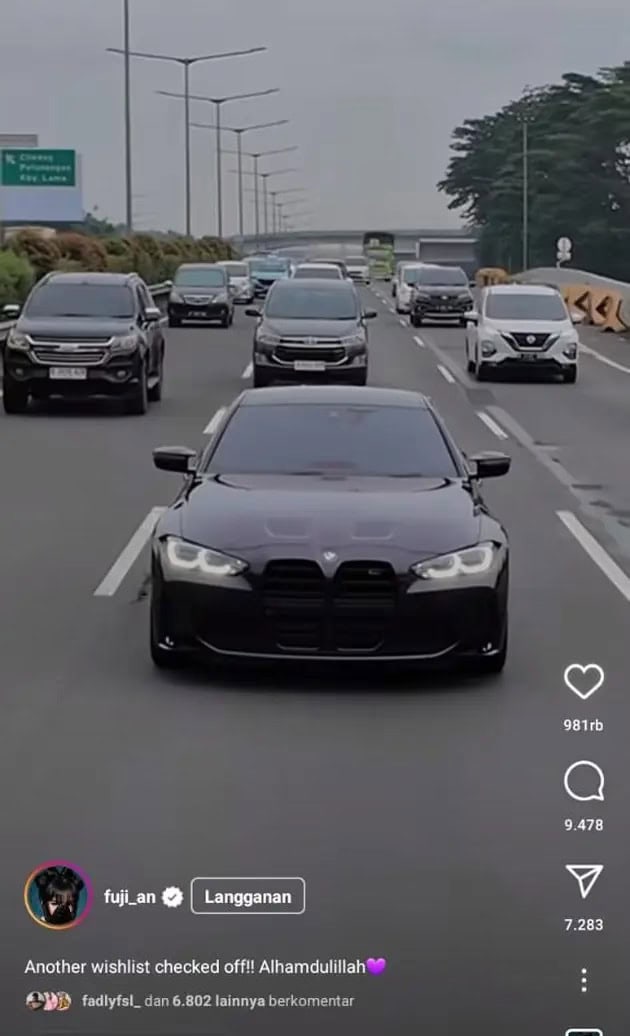 Mobil Kesayangan Fuji Ditabrak, Ibunda Fuji Syok