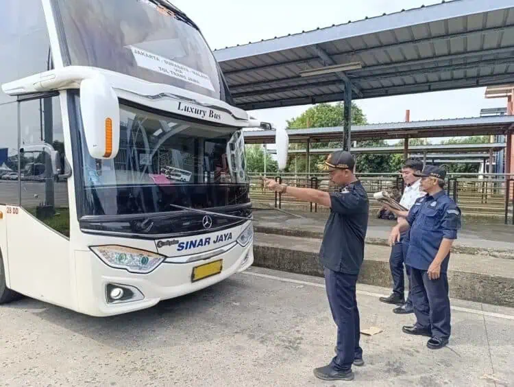 Hasil Ramp Check di Terminal Pondok Cabe, 18 Bus Tidak Laik Jalan
