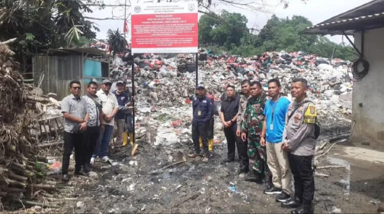 Kementerian Lingkungan Hidup Segel TPS Ilegal di Serpong