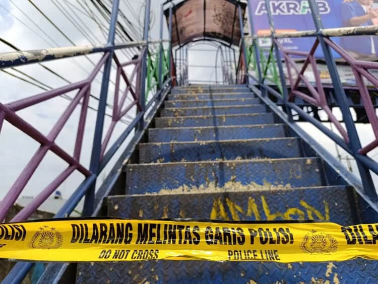 Jembatan Keropos di Ciputat Dipasang Garis Polisi Usai Viral