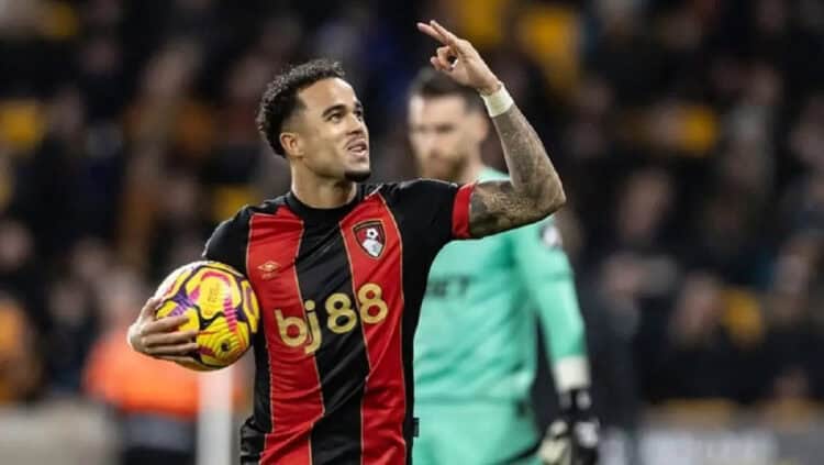 Justin Kluivert Bikin Hat-trick Penalti