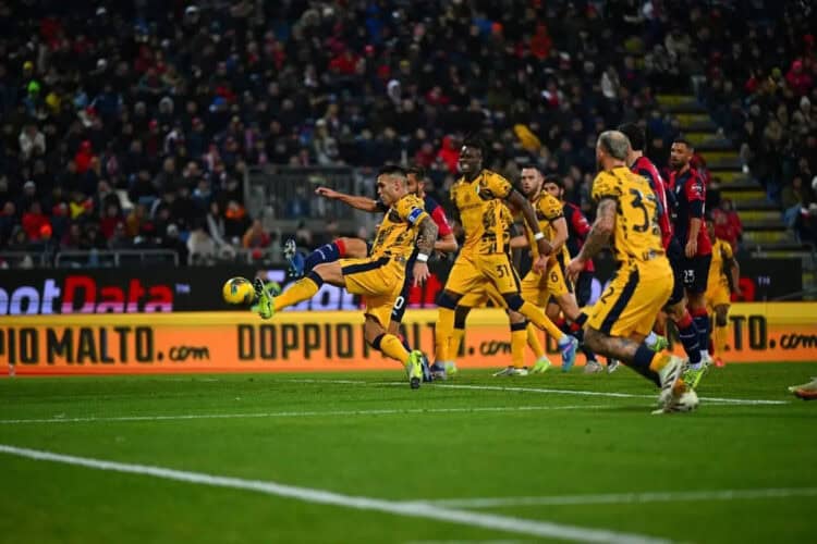 Lautaro Akhiri Paceklik Gol, Inter Kalahkan Cagliari