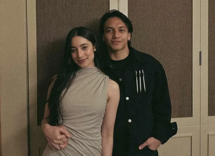 Jefri Nichol dan Ameera Khan Pamer Kemesraan
