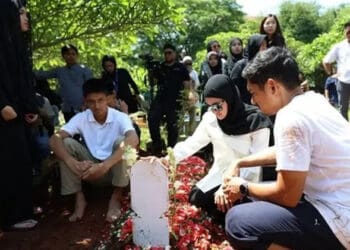 Ririn Ekawati Sangat Terpukul Atas Wafatnya Ibunda Ibnu Jamil