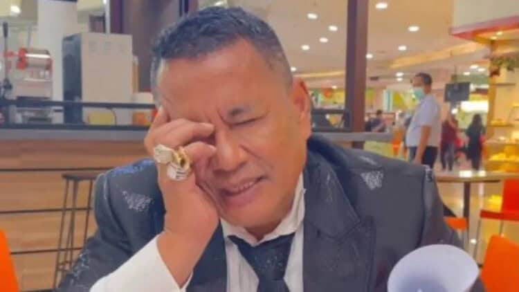 Razman Mau Adopsi Lolly, Hotman Paris: Aduh
