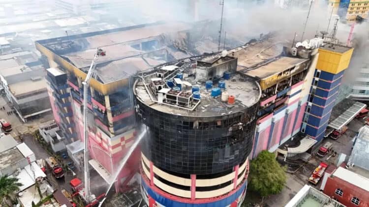 4 Jasad Korban Kebakaran Glodok Plaza Dievakuasi