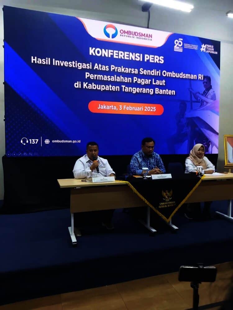 Ombudsman Banten, gelar konferensi pers hasil investigasi pagar laut melalui sambungan YouTube Ombudsman RI, Senin (3/2/2025). (LUTHFI/SATELITNEWS.COM)