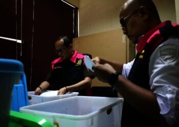 Kejati Banten Geledah Kantor Dinas Lingkungan Hidup Tangsel
