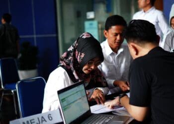 Jelang pelantikan serentak Kepala Daerah se-Indonesia, Dewi - Iing turut mengikuti tes kesehatan. (ISTIMEWA)
