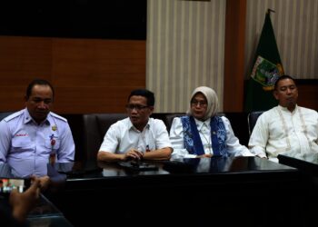 Jajaran pejabat Pemprov Banten, menggelar Rakor terkait efisiensi anggaran di tahun 2025. (ISTIMEWA)