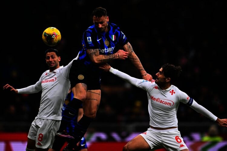 Inter Milan 2 vs Fiorentina 1, Diwarnai Gol Kontroversi