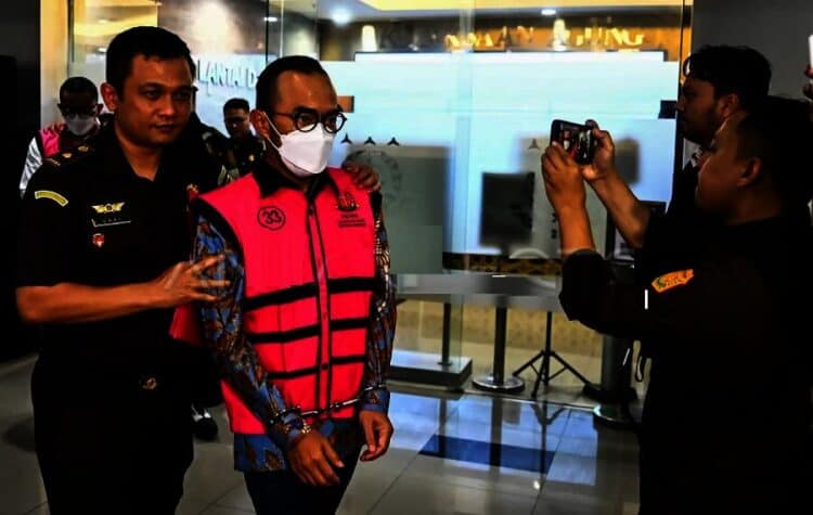 Kasus Dugaan Korupsi Minyak Mentah, Kejagung Geledah Rumah Tersangka