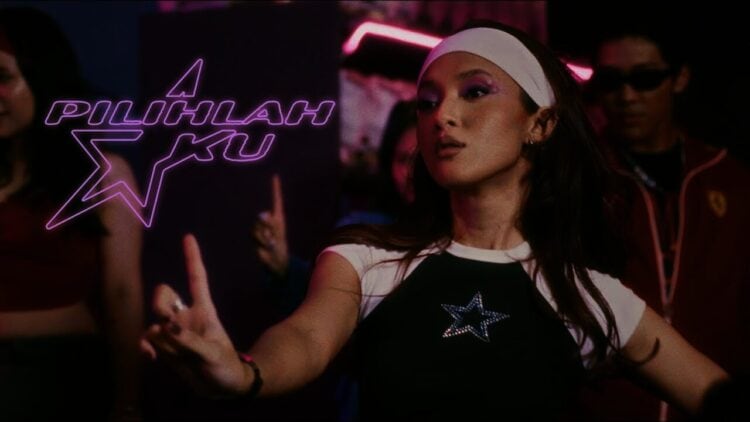 Lirik Lagu Pilihlah Aku – Rahmania Astrini